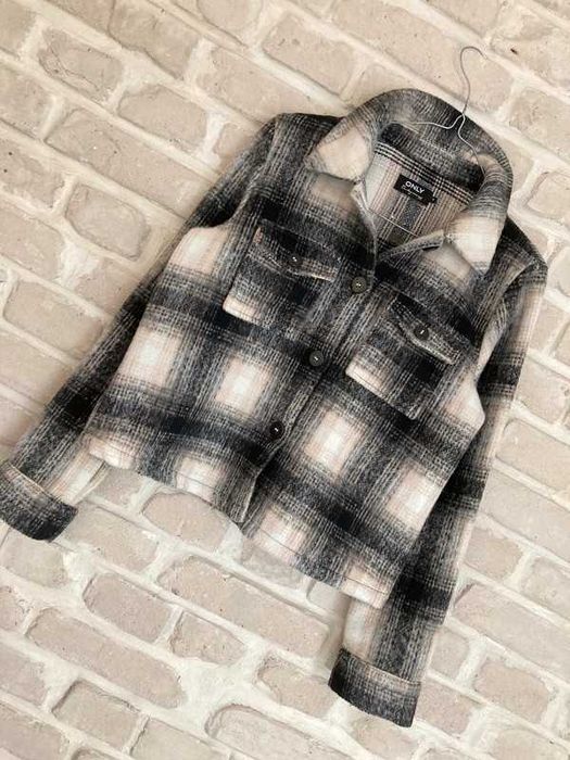 Only S M kurtka koszulowa w kratę zapinana oversize 36 38