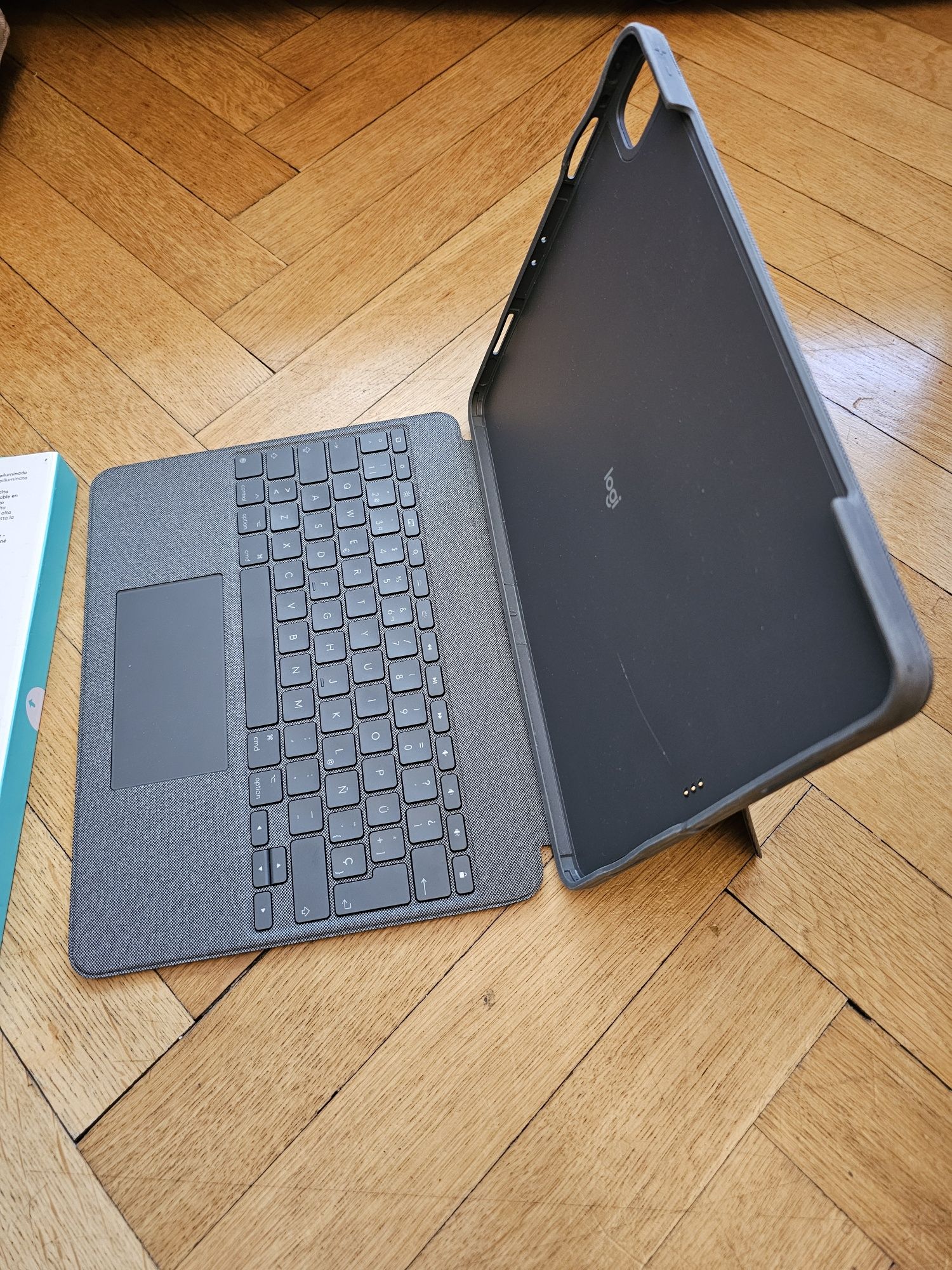 Logitech Combo Touch iPad Pro 12.9 etui Klawiatura 12,9 3,4,5,6 gen.