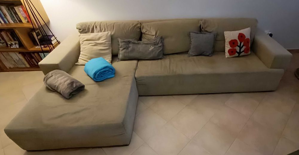 Sofá familiar com chaise longue