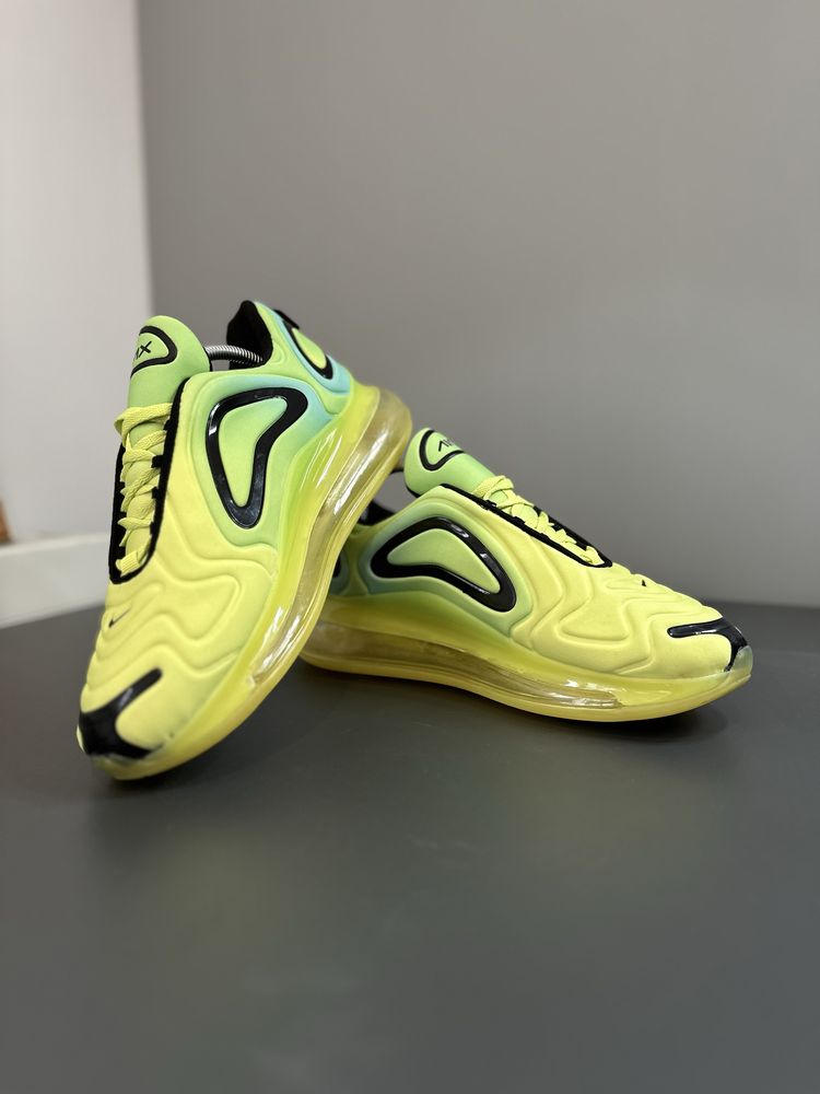 Nike Air max 720 Volt Green