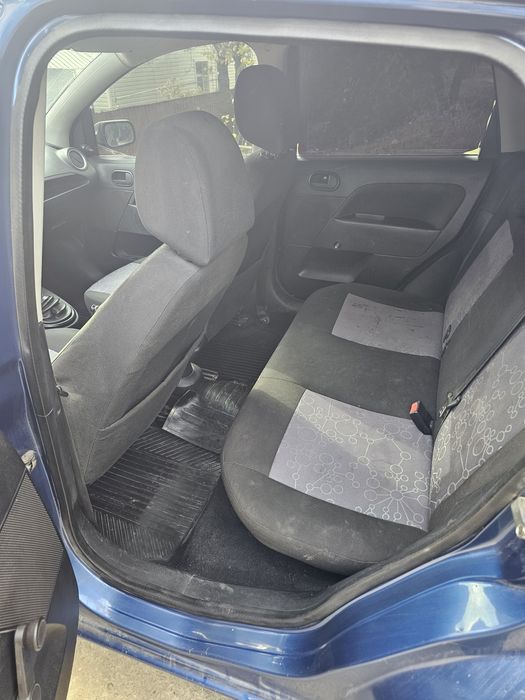 Легковые автомобили