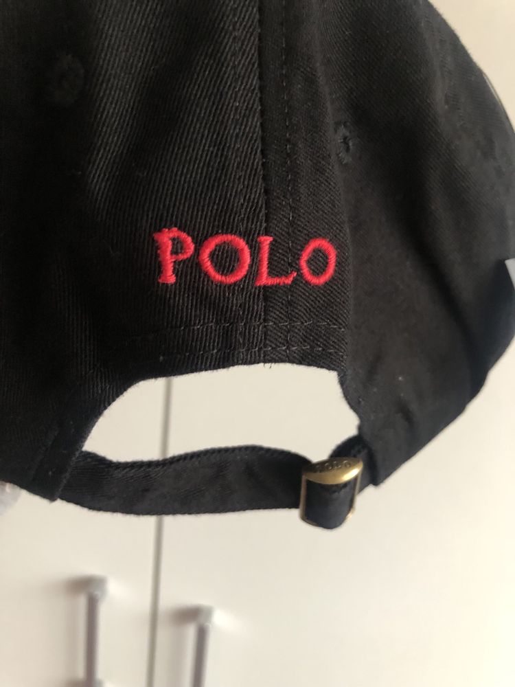 Bone preto simbolo vermelho Ralph Lauren