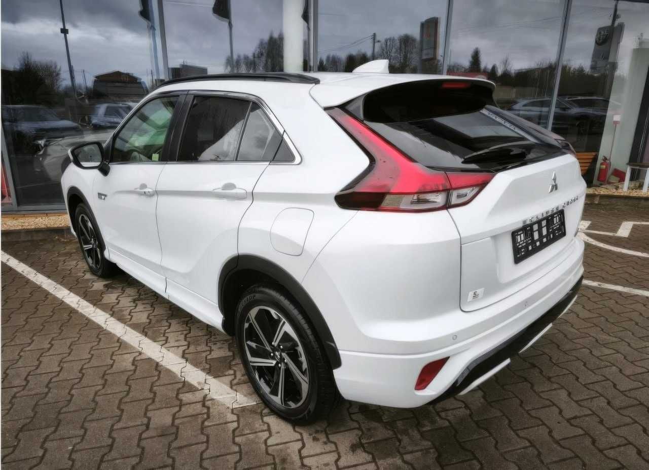 2021 Mitsubishi Eclipse Cross Plug-In Hybrid 4WD Basis