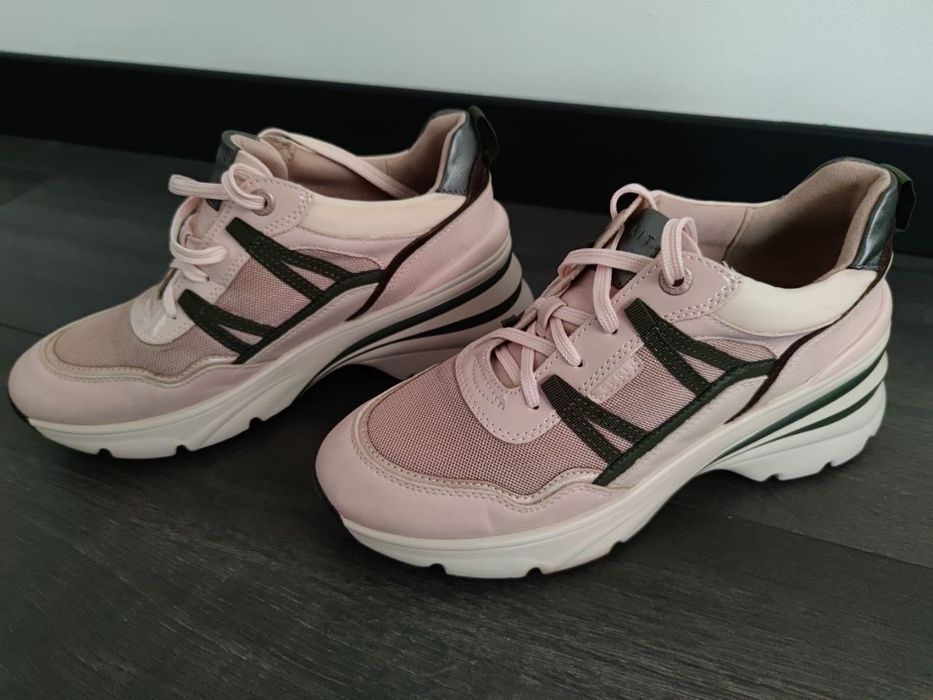 Женские кроссовки Esprit,40р