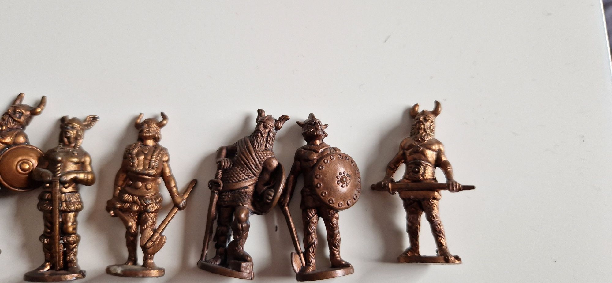Wikingowie  figurki metalowe z kinder niespodzianka