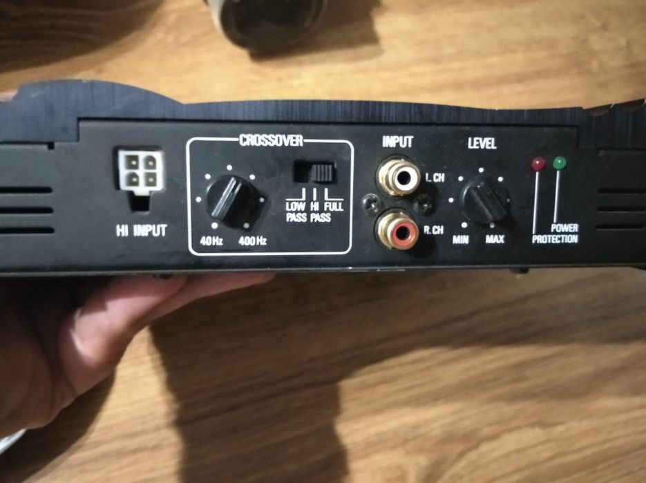 Автомобільна акустика в зборі