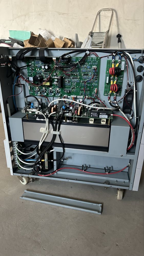 Джерело безперебійного живлення Powercom VGD-10