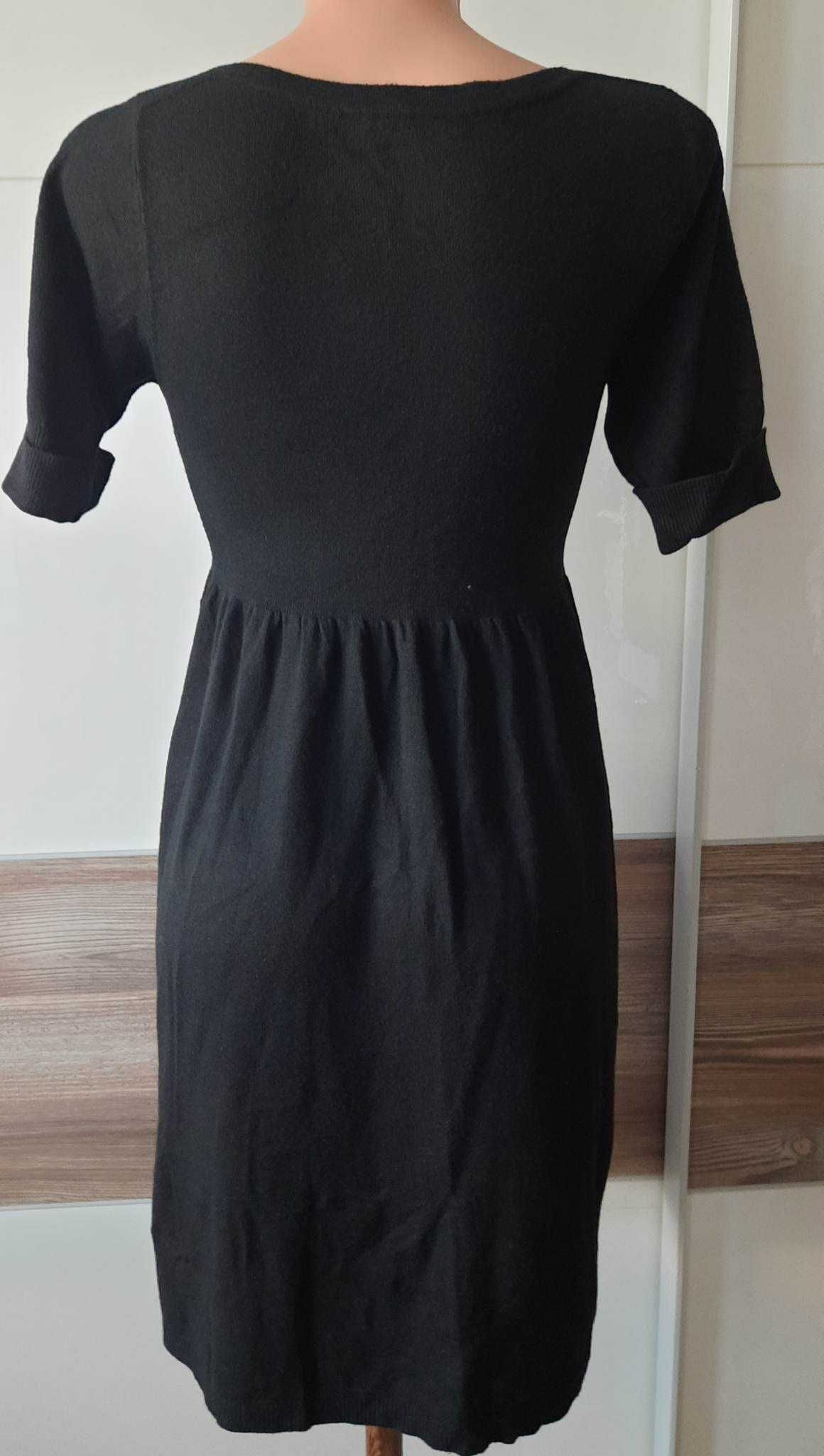 czarna wełniana sukienka rozmiar 36-38
