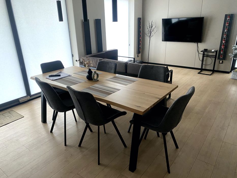 Плюти- Сучасний будинок з автономним електроживленням