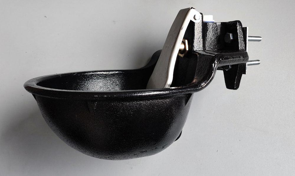 Поїлка для корів