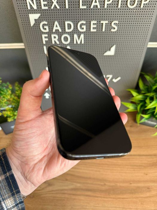 Apple Iphone 16 Pro 128 GB Black Titanium Neverlock