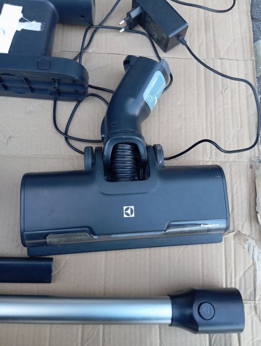 Акумуляторний пилосос Electrolux EP71AB14UG