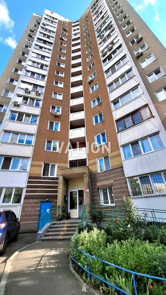 Продаж 1кімн. квартири з ремонтом  метро Позняки вул. Урлівська
про