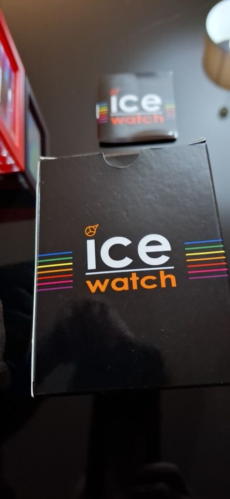 Relógio da ICE laranja
