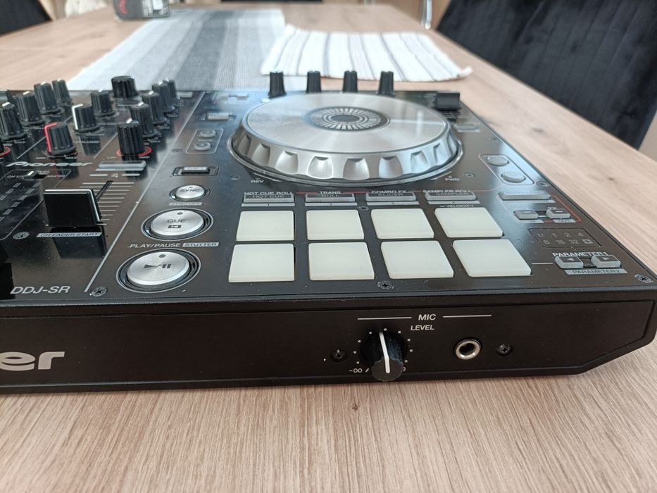 Konsola DJ Pioneer DDJ SR bardzo dobry stan