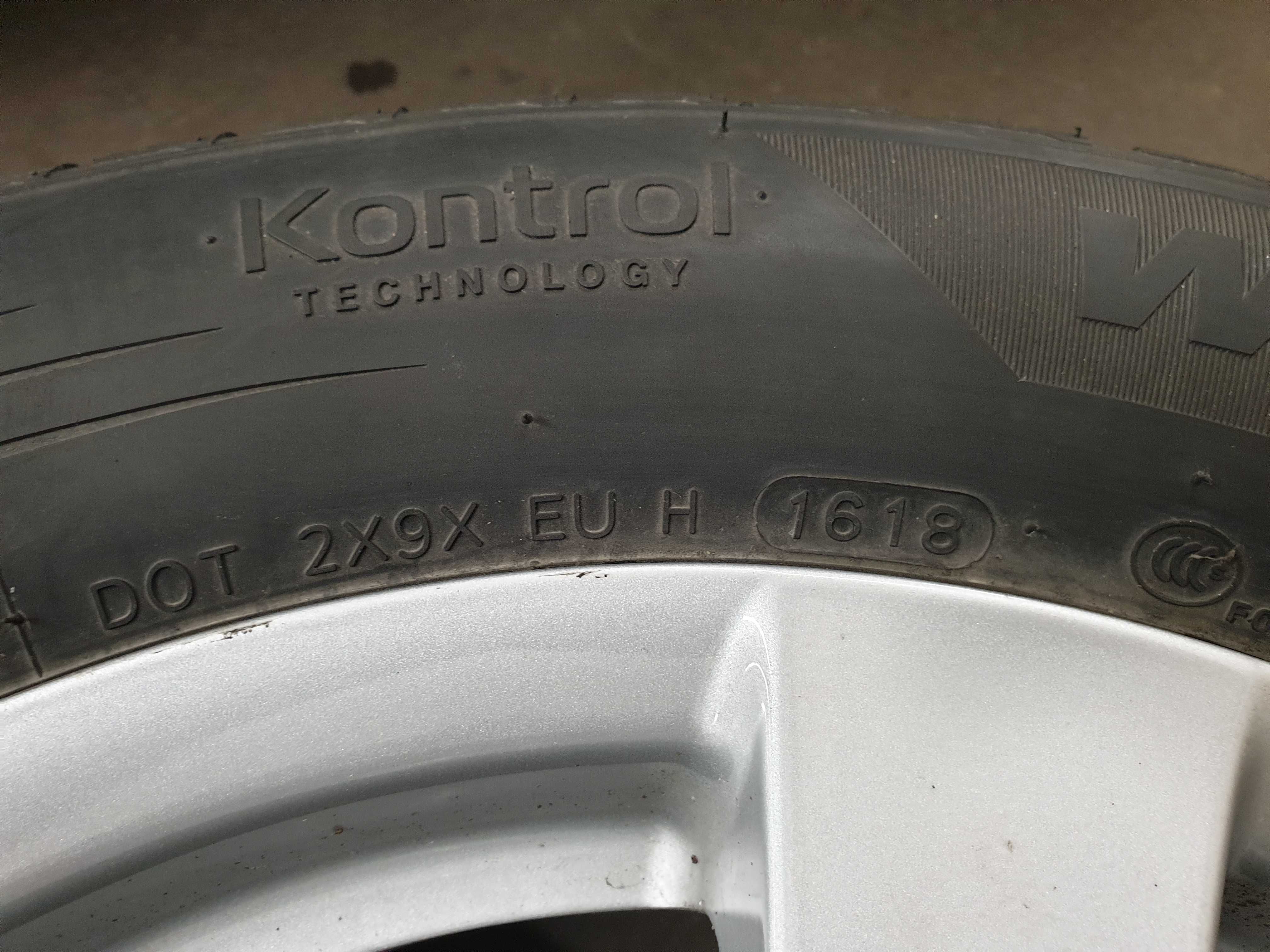 2 Szt 205/60 R16 92H Hankook Winter iCept Evo - 5,50mm