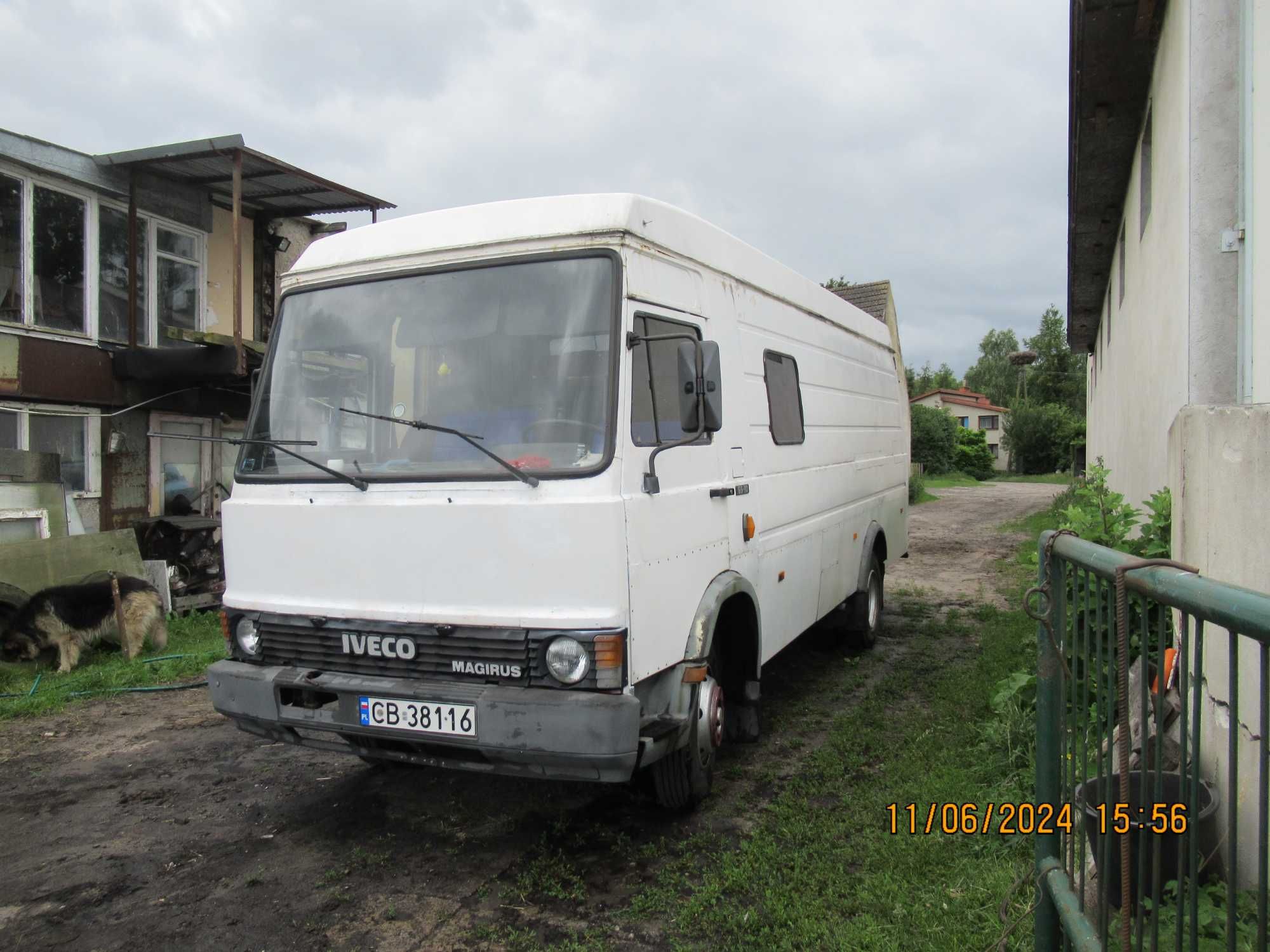 Iveco 6510 samochód ciężarowy bus turystyczny