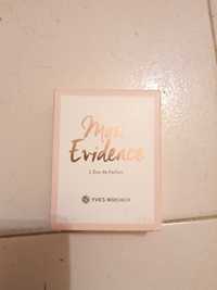 Perfume Mon Evidence