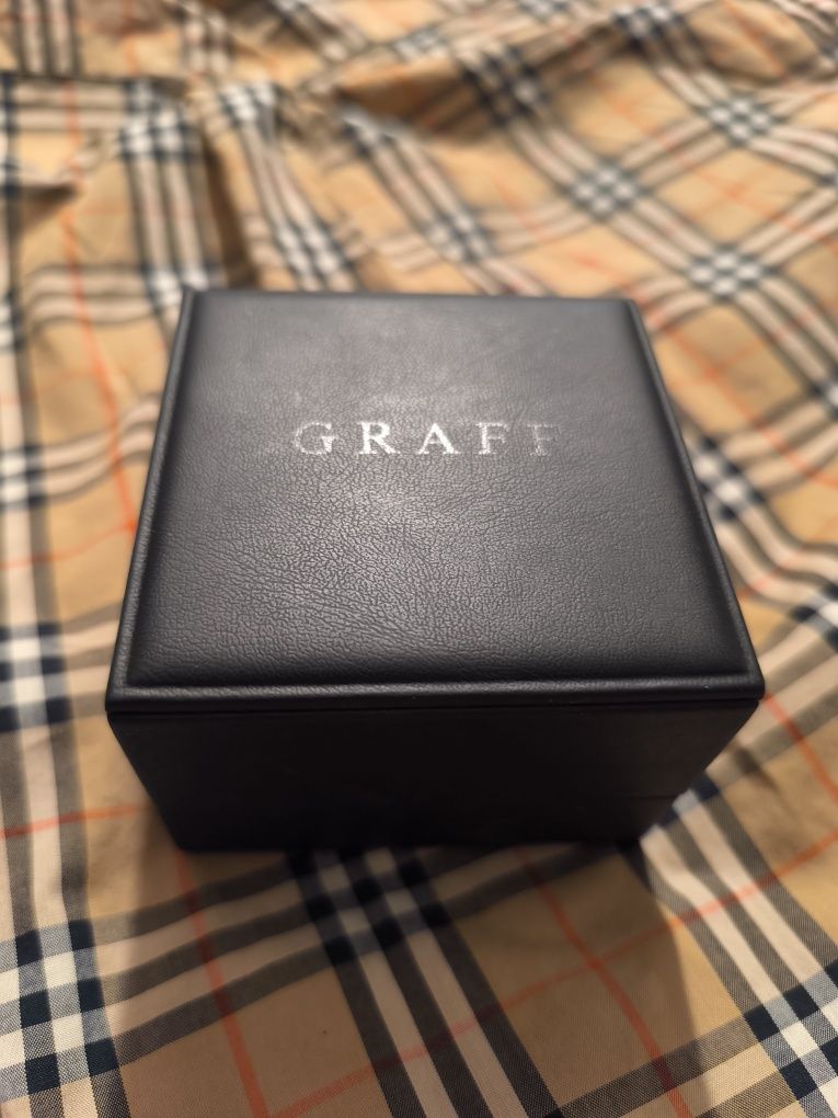 Коробочка футляр GRAFF для украшения