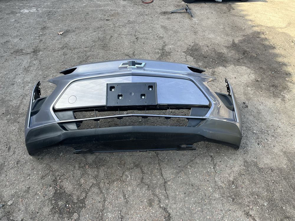 Bolt ev 22-23 рік бампер передній комплект 247F