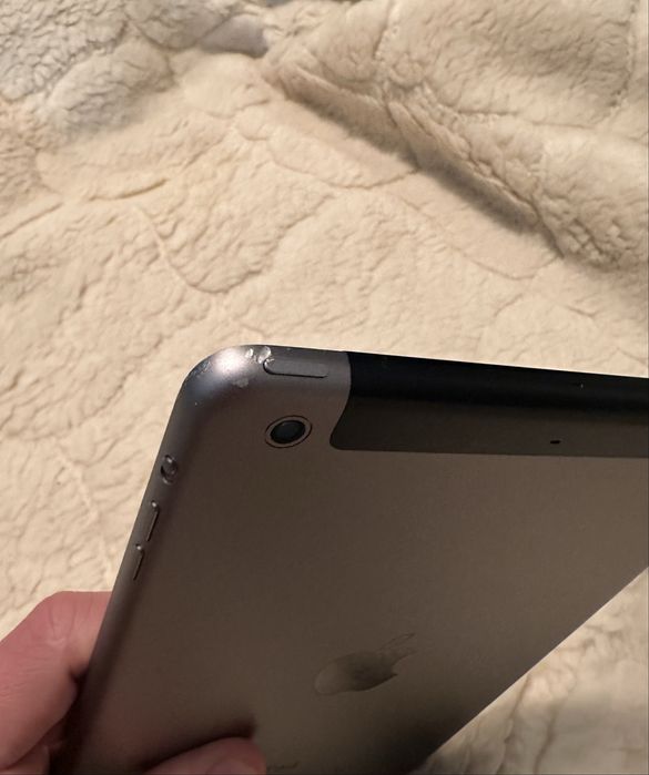 Планшет планшетный компьютер Apple iPad mini 2 Wi-Fi LTE (4G) 16GB