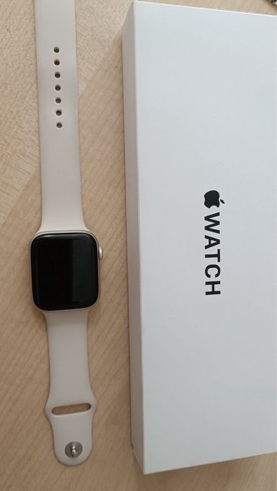 Apple Watch SE (2024) 44mm