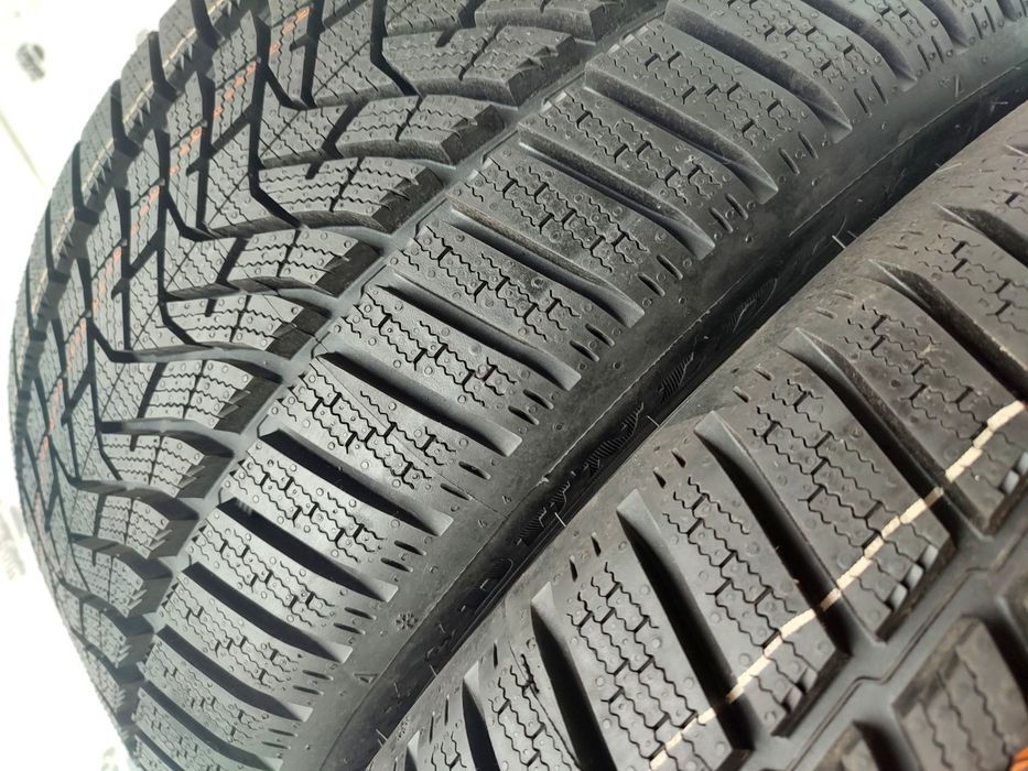 Opony 235/40 R 18 Dunlop Winter Sport 5 Nowe