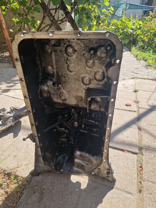 Піддон двигуна масляний Mercedes 2,2 CDI (W203)