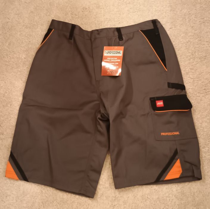 Krótkie spodnie robocze nowe