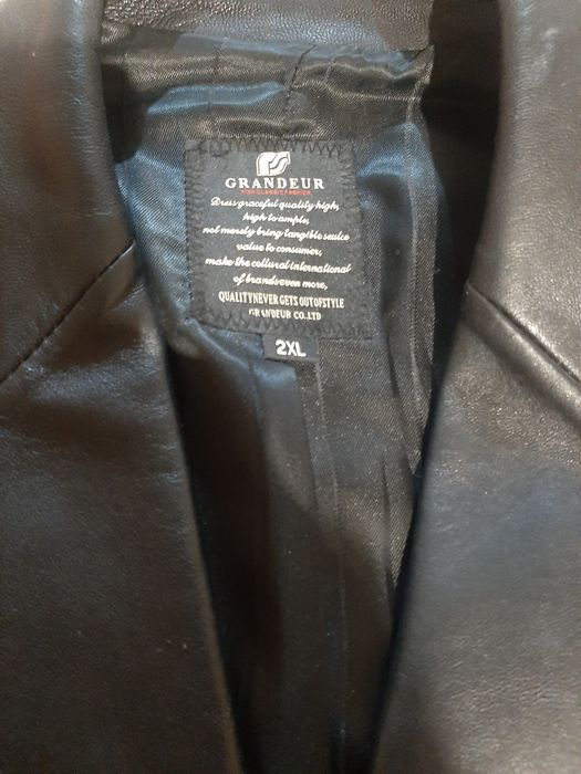 Кожаний піджак майже новий