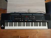 Kultowy Roland E-66 Intelligent Synthesizer Po przeglądzie.