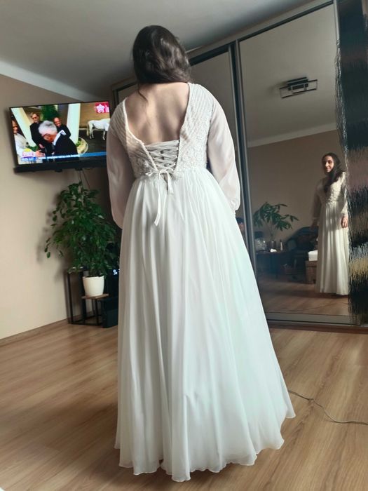 Sukienka ślubna muślin