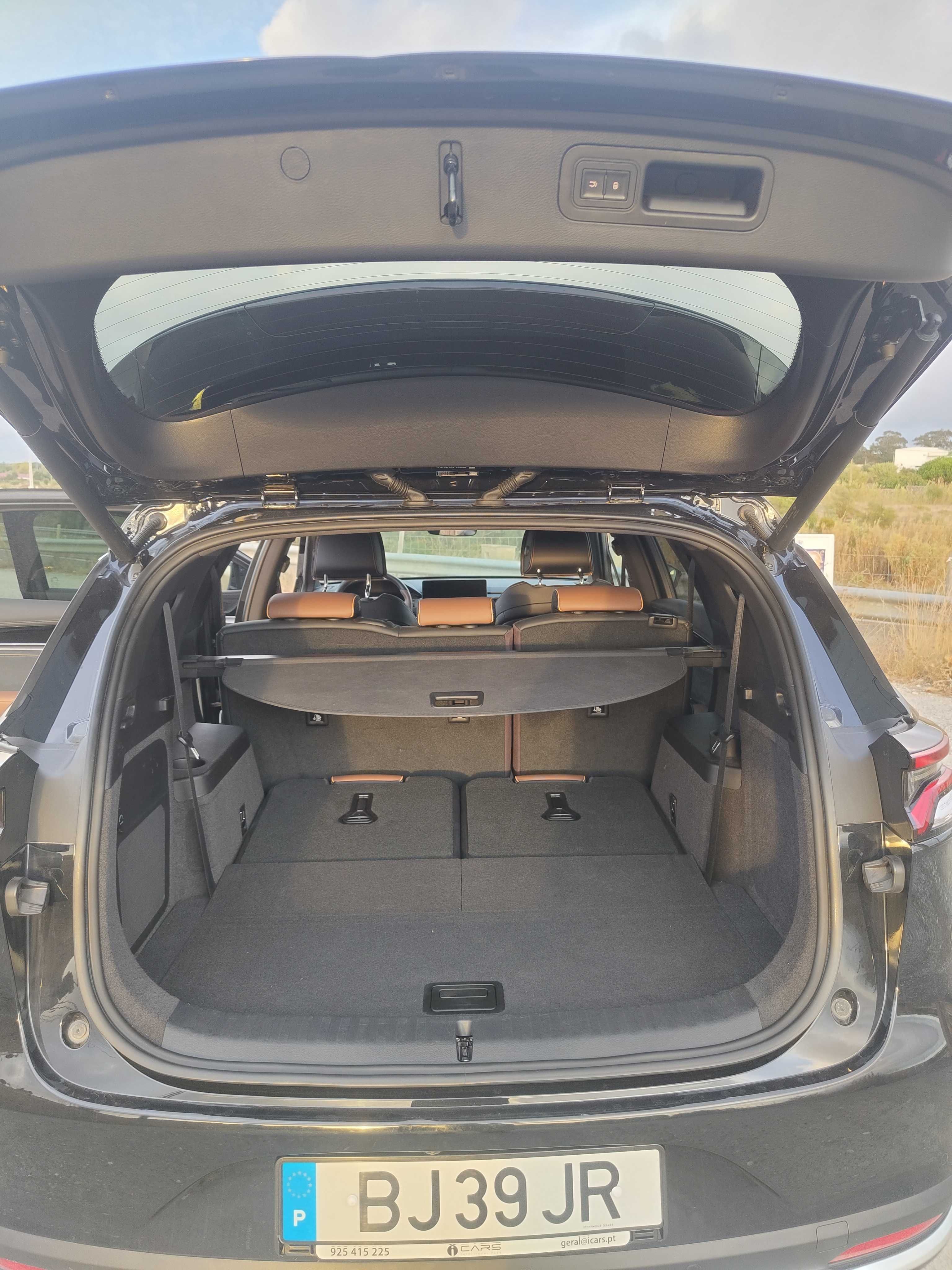 BYD Tang L 100 % elétrico. Salvados
