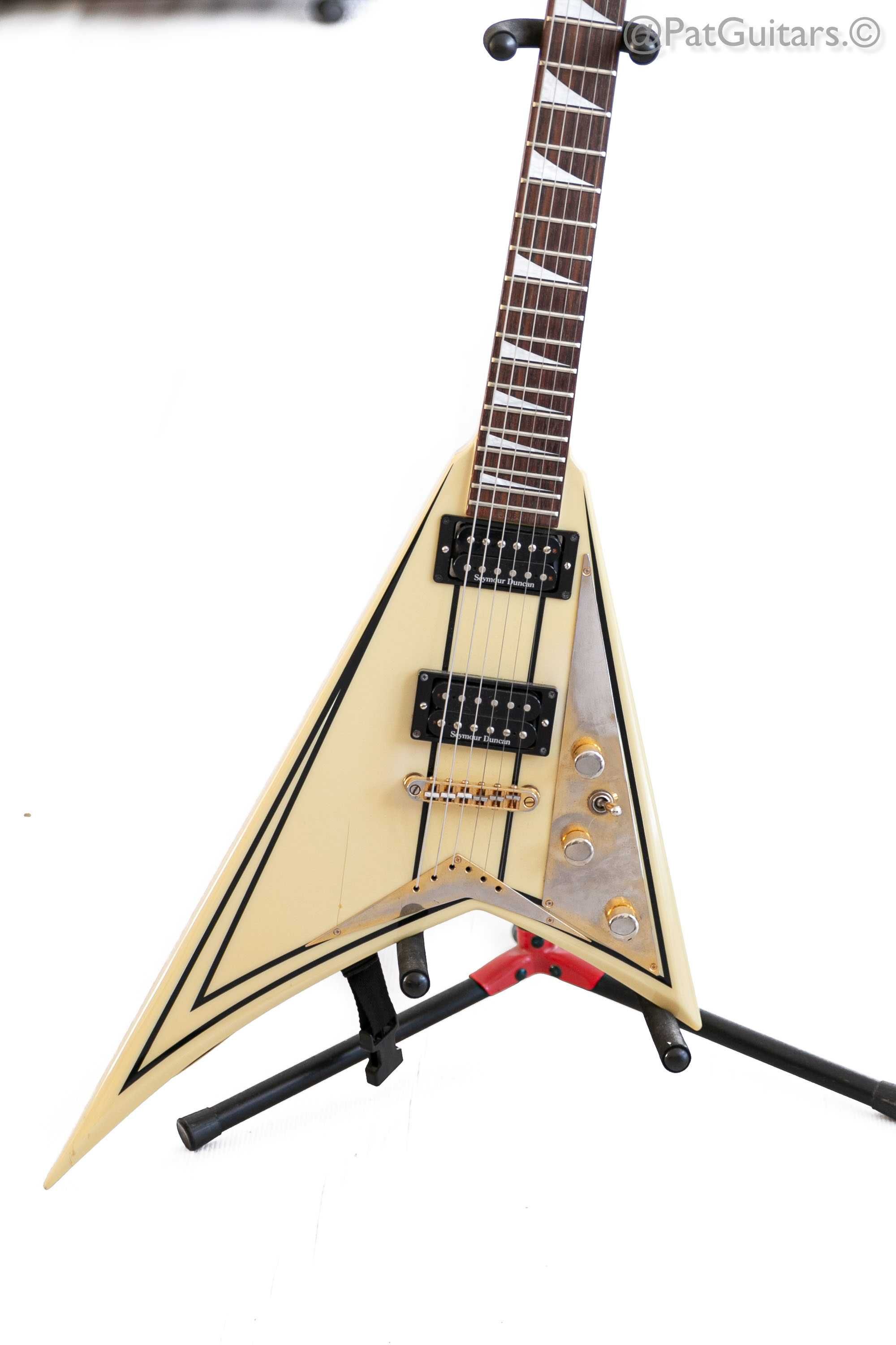 2006 Jackson Pro Series RR5 Rhoads MIJ Ivory with Black Pinstripes