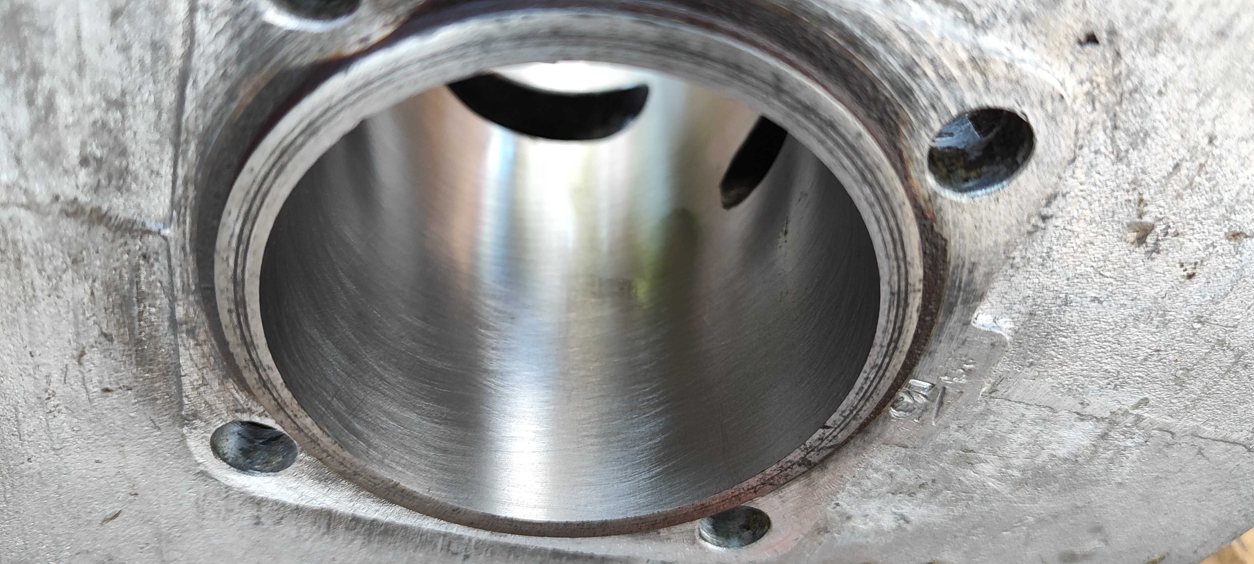 Cylinder WSK 175 Po szlifie jak nowy tłok ALMOT ak 20 PRL ZMD