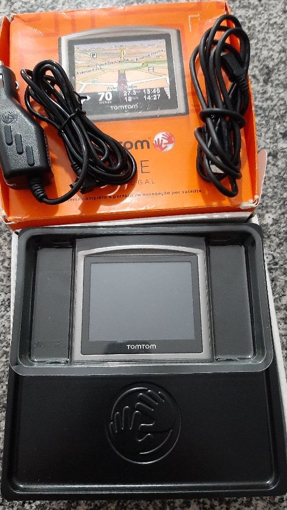 Vendo GPS tomtom one igual a novo