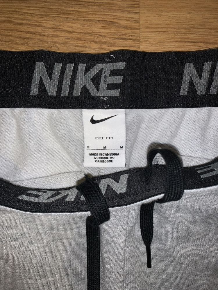 Штани Nike M Dry Pant Taper Fleece