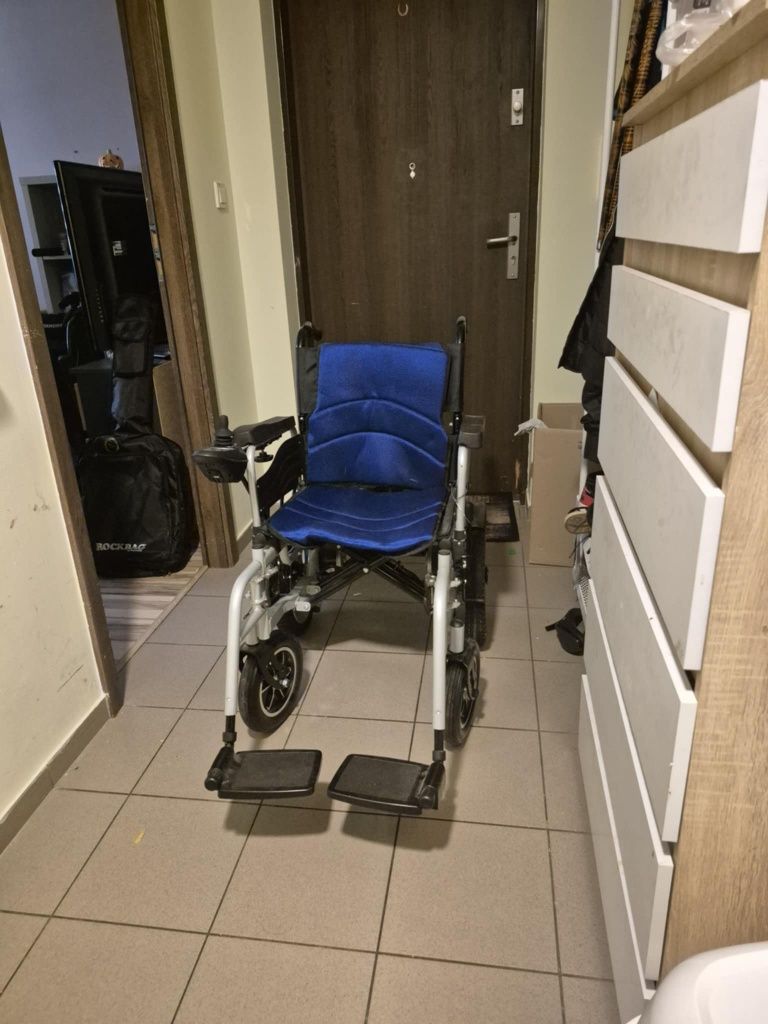 Wózek  inwalidzki elektryczny