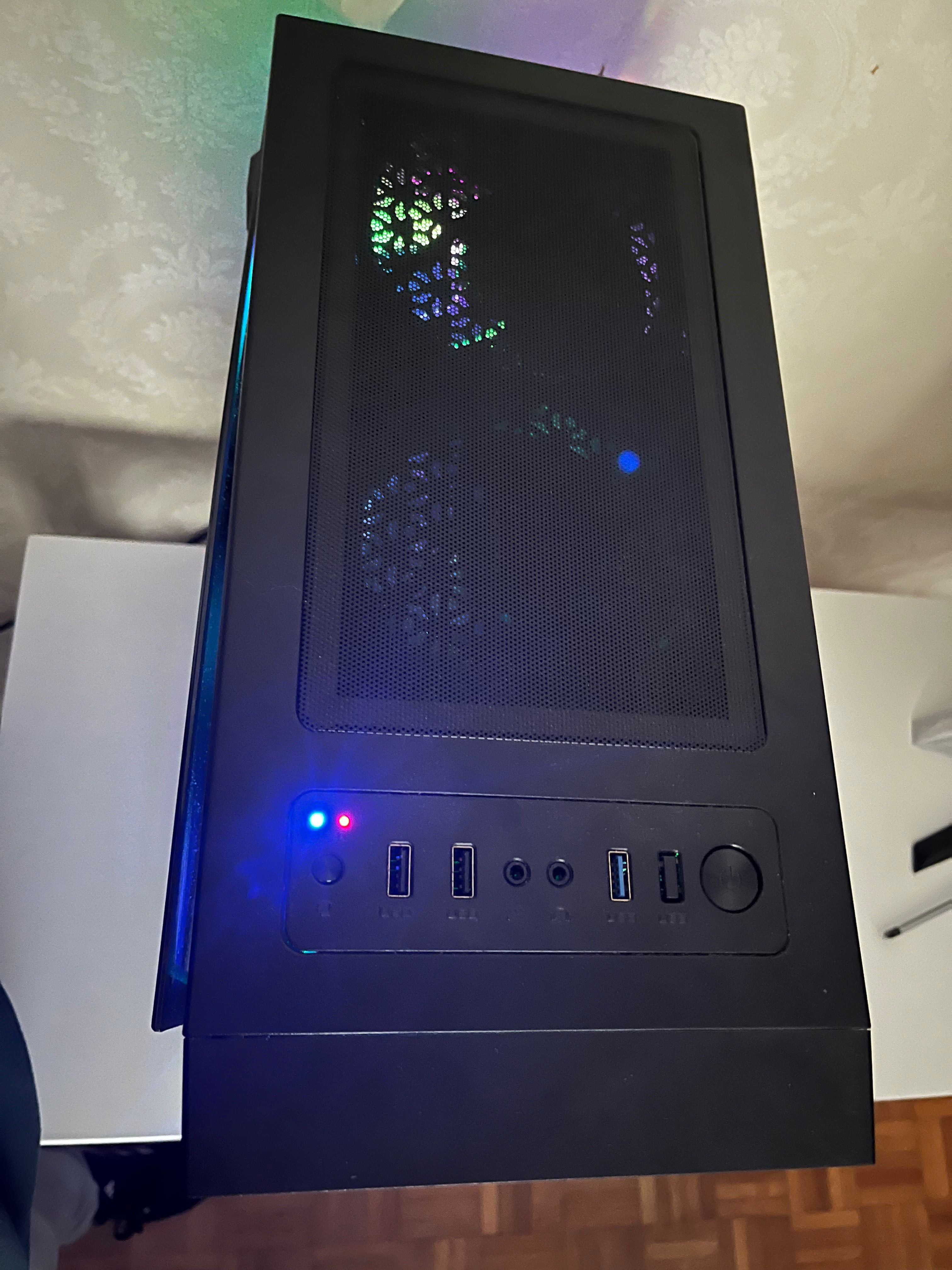 Torre de computador gaming