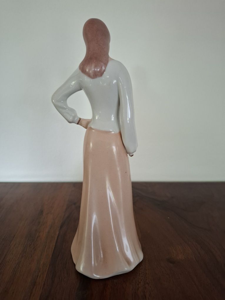 Royal Dux rzeźba Figura sygnowana