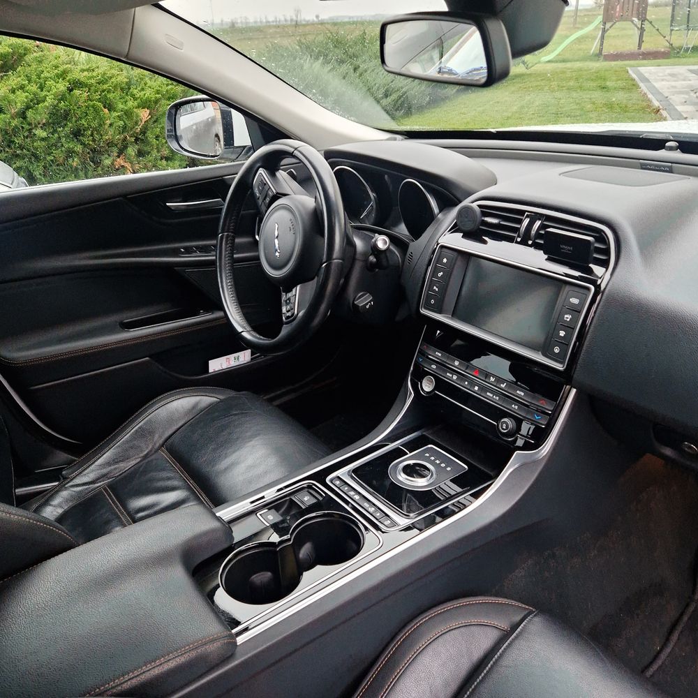 Jaguar XE salon polska gwarancja stan idealny