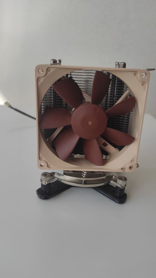 Кулер для процесора Noctua NH-U9B