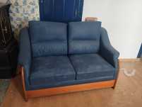 Sofá cama de dois lugares