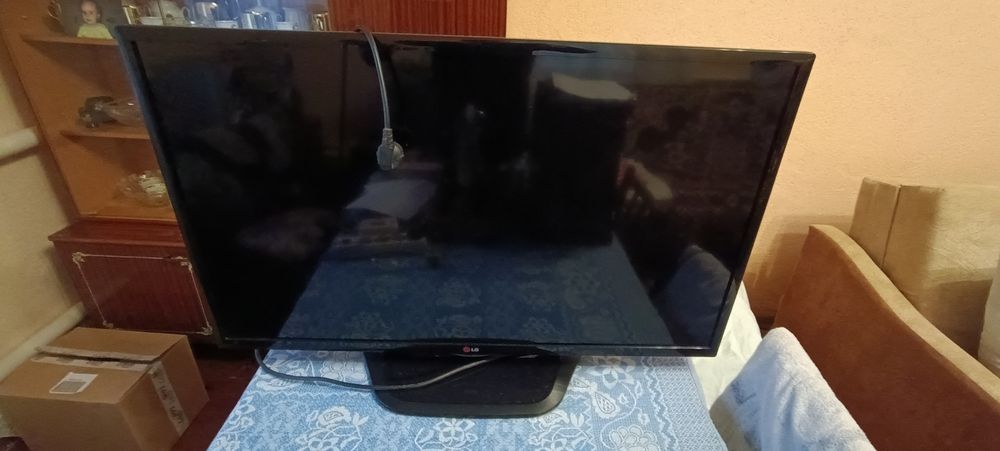 Продам телевізор LG 39LN540V