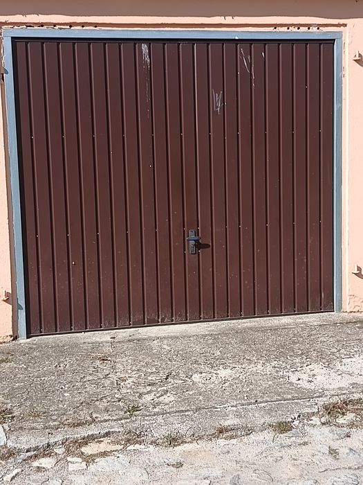 Garaż murowany ul. Walentynowicz