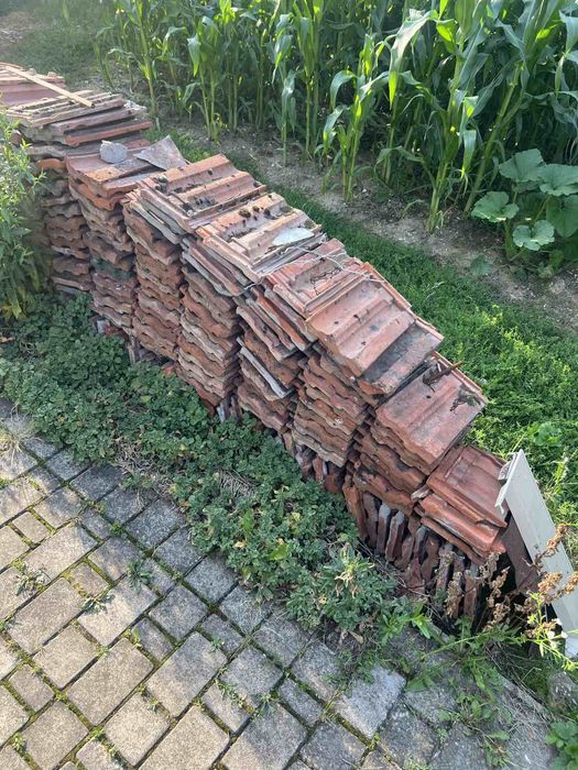 Черепиця дахівка з клеймом