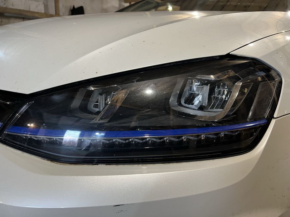 Фара фари E-Golf е гольф LED