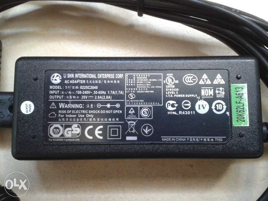 Carregador de Bateria de Computador Portátil.