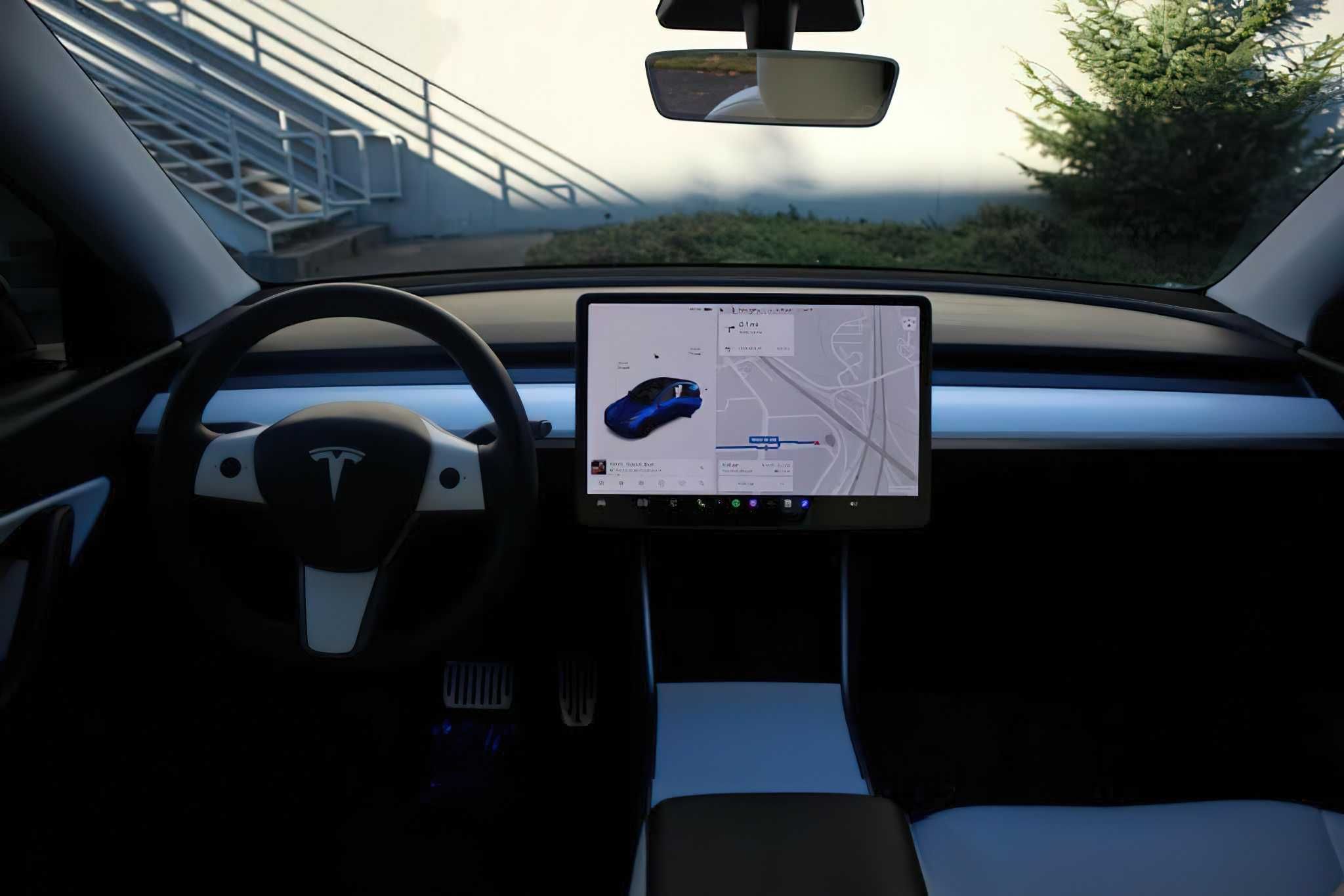 Tesla Model Y  2020