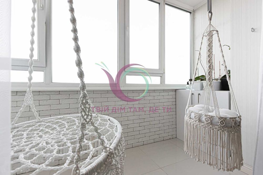 Продається 4-кімнатна квартира з ремонтом, Шевченківський район.